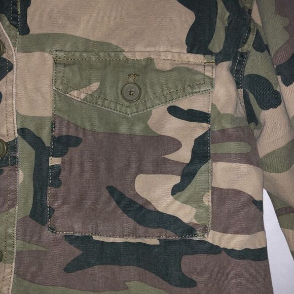 Women's Forever21 Camoflauge Jacket - Picture 4 of 9
